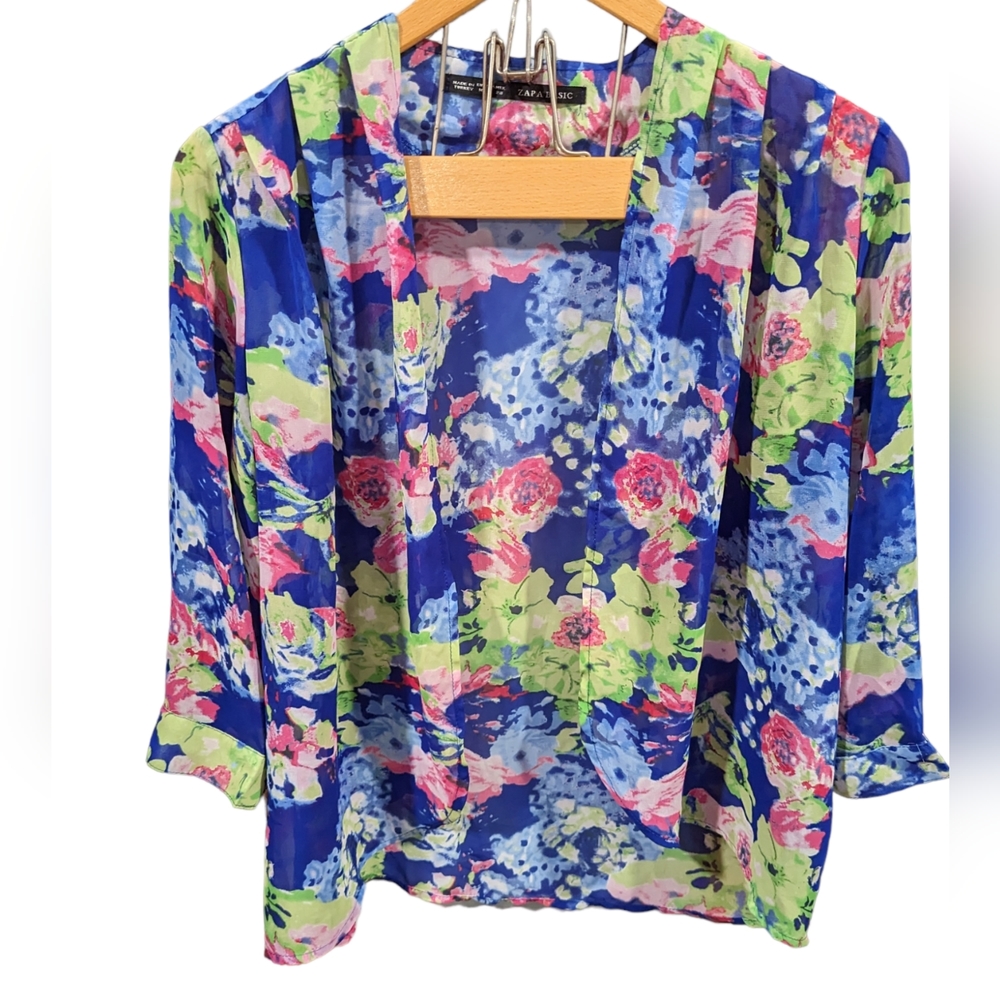 Zapa Basic Lightweight Gauzy Open Front Floral Cover Up Size Medium